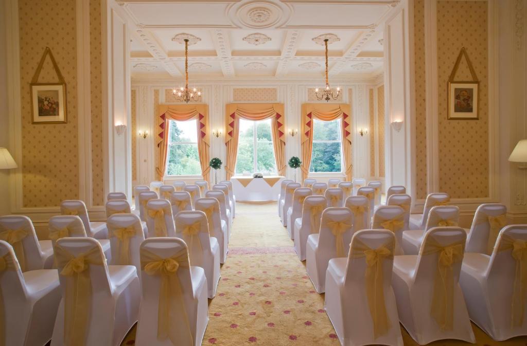 The Palace Hotel Торки Экстерьер фото